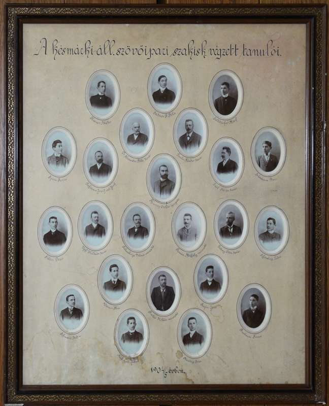 Tablo absolventov kežmarskej tkáčskej školy zo školského roka 1904/1905 (Foto: Múzeum v Kežmarku)