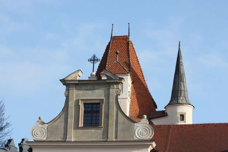 Strechy nad kaplnkou
