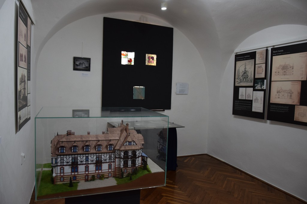 Fotogaléria z výstavy Múzea v Kežmarku - Architekt Guido Hoepfner - Tvorca tatranských grandhotelov - kurátor výstavy: Mgr. Maroš Semančík